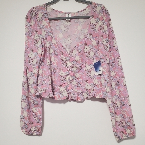 NWT Abound pink cinched front floral top in fade to flower haze - Picture 6 of 6